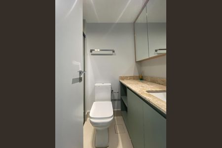 Studio para alugar com 30m², 1 quarto e sem vaga Studio para alugar com 30m², 1 quarto e sem vagaBanheiro