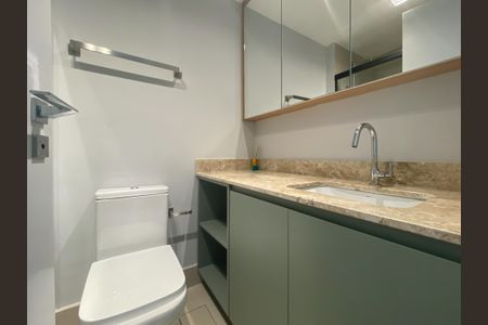 Studio para alugar com 30m², 1 quarto e sem vaga Studio para alugar com 30m², 1 quarto e sem vagaBanheiro