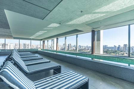 Studio para alugar com 30m², 1 quarto e sem vaga Studio para alugar com 30m², 1 quarto e sem vagaÁrea comum - Piscina