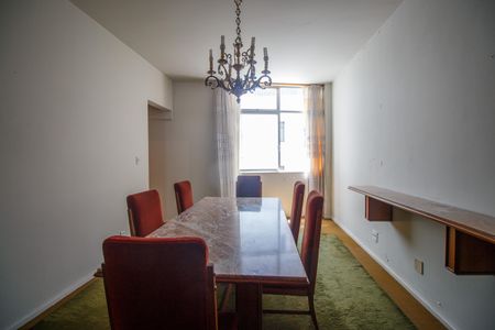 Apartamento à venda com 180m², 3 quartos e 1 vagaSala de Jantar