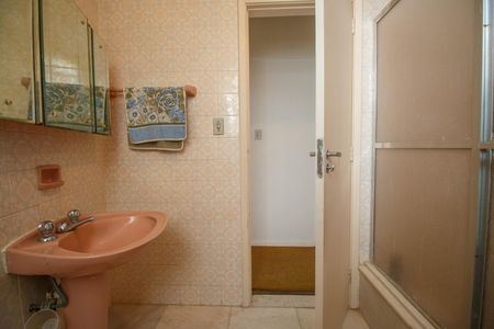 Apartamento à venda com 180m², 3 quartos e 1 vagaBanheiro Social