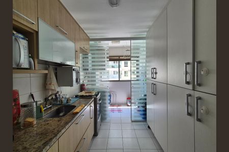 Apartamento para alugar com 69m², 2 quartos e 1 vagaCozinha 