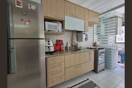 Apartamento para alugar com 69m², 2 quartos e 1 vagaCozinha 