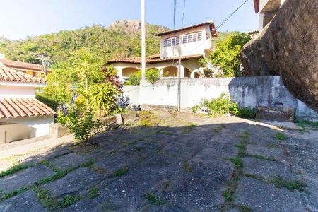 Casa à venda com 720m², 6 quartos e 4 vagas