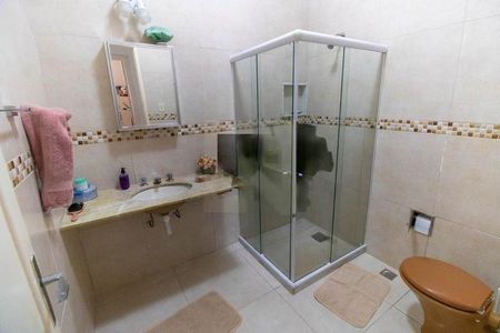 Casa à venda com 720m², 6 quartos e 4 vagas