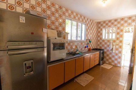 Casa à venda com 720m², 6 quartos e 4 vagas