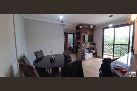 Sala de apartamento para alugar com 2 quartos, 61m² em Quitaúna, Osasco