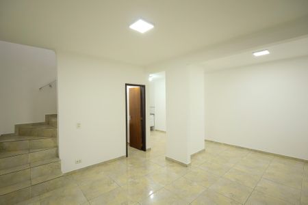 Sala  de casa de condomínio para alugar com 2 quartos, 78m² em Americanópolis, São Paulo