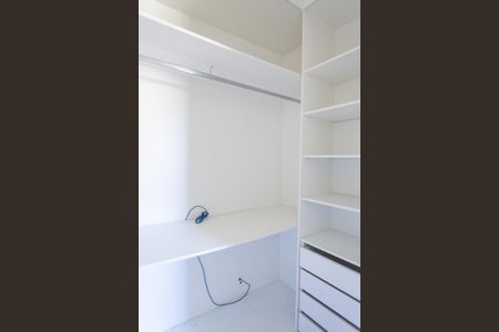 Apartamento para alugar com 120m², 3 quartos e 3 vagas Apartamento para alugar com 120m², 3 quartos e 3 vagasCloset da suíte