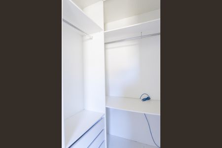 Apartamento para alugar com 120m², 3 quartos e 3 vagas Apartamento para alugar com 120m², 3 quartos e 3 vagasCloset da suíte