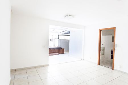 Apartamento para alugar com 120m², 3 quartos e 3 vagas Apartamento para alugar com 120m², 3 quartos e 3 vagassala
