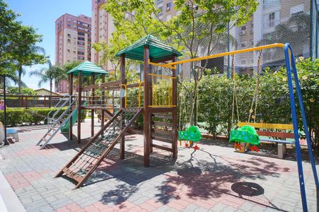 Apartamento à venda com 70m², 2 quartos e 1 vagaÁrea comum - Playground