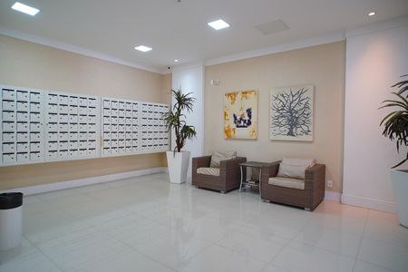 Apartamento à venda com 70m², 2 quartos e 1 vagaHall de entrada 