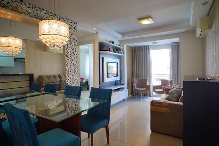 Sala de apartamento à venda com 2 quartos, 70m² em Vila Ipiranga, Porto Alegre