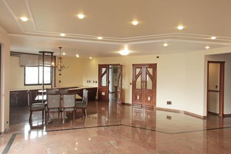 Apartamento para alugar com 400m², 7 quartos e 4 vagasSala