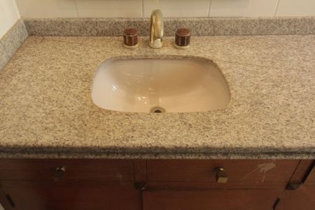 Apartamento para alugar com 400m², 7 quartos e 4 vagasBanheiro da Suíte 2