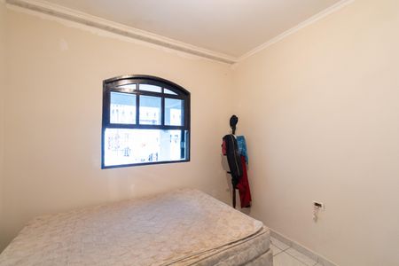 Quarto 1 de casa para alugar com 2 quartos, 100m² em Vila Raquel, São Paulo