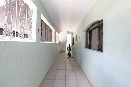 Casa para alugar com 100m², 2 quartos e 1 vagaCorredor