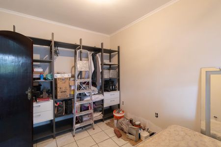 Quarto 1 de casa para alugar com 2 quartos, 100m² em Vila Raquel, São Paulo