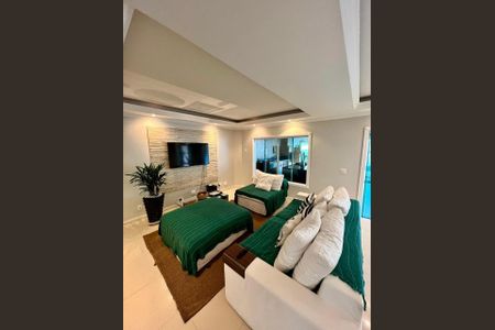 Casa de Condomínio para alugar com 3 quartos, 215m² em Recreio dos Bandeirantes, Rio de Janeiro