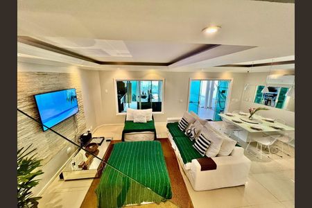 Casa de Condomínio para alugar com 3 quartos, 215m² em Recreio dos Bandeirantes, Rio de Janeiro