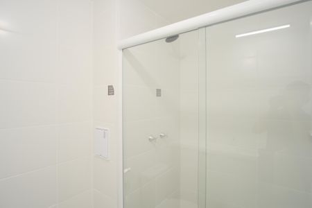 Banheiro de kitnet/studio para alugar com 1 quarto, 24m² em Tatuapé, São Paulo