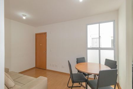 Sala de apartamento para alugar com 2 quartos, 48m² em Igara, Canoas