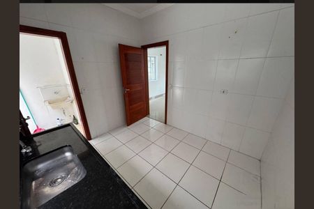 Cozinha de casa para alugar com 3 quartos, 96m² em Vila Yolanda, Osasco