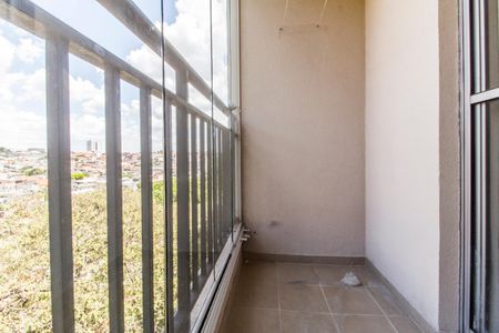 Varanda de apartamento para alugar com 2 quartos, 45m² em Parque Roseira, Carapicuíba