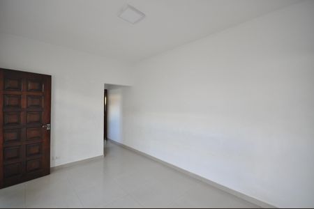 Casa para alugar com 100m², 2 quartos e 1 vagaSala