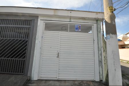 Casa para alugar com 100m², 2 quartos e 1 vagaFachada
