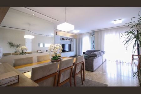 Apartamento à venda com 3 quartos, 110m² em Jardim Avelino, São Paulo