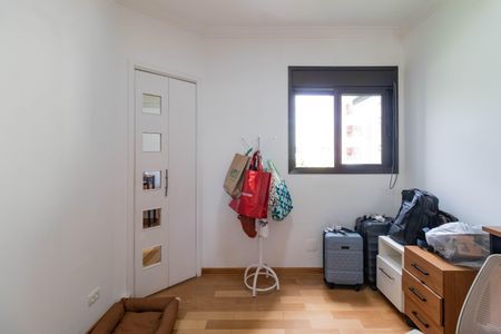 Apartamento à venda com 118m², 3 quartos e 2 vagasQuarto 2