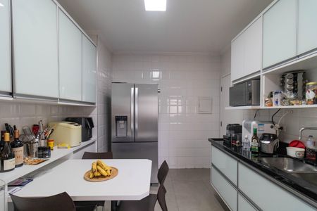 Apartamento à venda com 118m², 3 quartos e 2 vagasCozinha