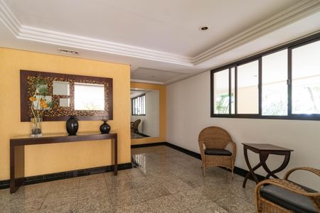 Apartamento à venda com 118m², 3 quartos e 2 vagasHall social