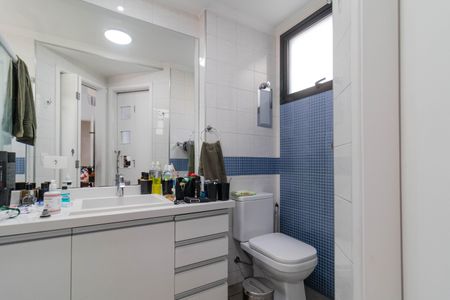 Apartamento à venda com 118m², 3 quartos e 2 vagasBanheiro do Quarto 1 e 2