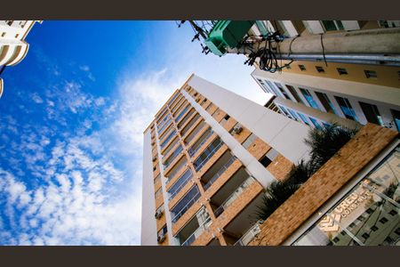 Apartamento para alugar com 58m², 2 quartos e 1 vagaFachada