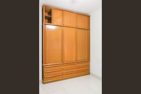 Apartamento para alugar com 75m², 2 quartos e sem vagaQuarto 1