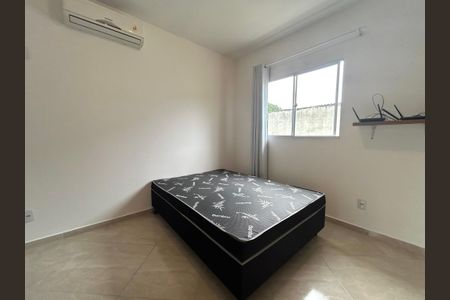 Quarto  de apartamento para alugar com 1 quarto, 42m² em São João do Rio Vermelho, Florianópolis