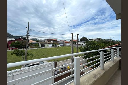 Varanda de apartamento para alugar com 1 quarto, 42m² em São João do Rio Vermelho, Florianópolis