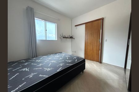 Quarto de apartamento para alugar com 1 quarto, 42m² em São João do Rio Vermelho, Florianópolis