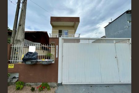 Fachada  de apartamento para alugar com 1 quarto, 42m² em São João do Rio Vermelho, Florianópolis