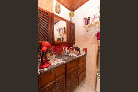 Casa para alugar com 110m², 3 quartos e sem vagaBanheiro da Suíte