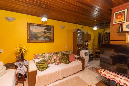 Sala de casa para alugar com 3 quartos, 110m² em Osvaldo Cruz, Rio de Janeiro