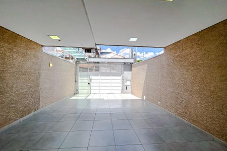 Casa à venda com 256m², 3 quartos e 4 vagasGaragem