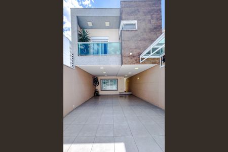 Casa à venda com 256m², 3 quartos e 4 vagasGaragem