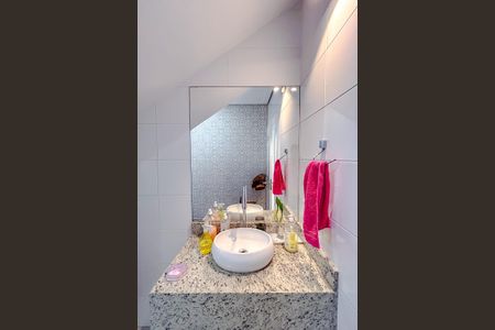 Casa à venda com 256m², 3 quartos e 4 vagasLavabo