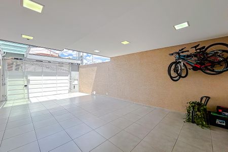 Casa à venda com 256m², 3 quartos e 4 vagasGaragem