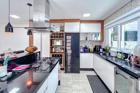 Casa à venda com 256m², 3 quartos e 4 vagasCozinha