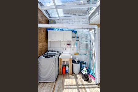 Casa à venda com 256m², 3 quartos e 4 vagasÁrea de Serviço